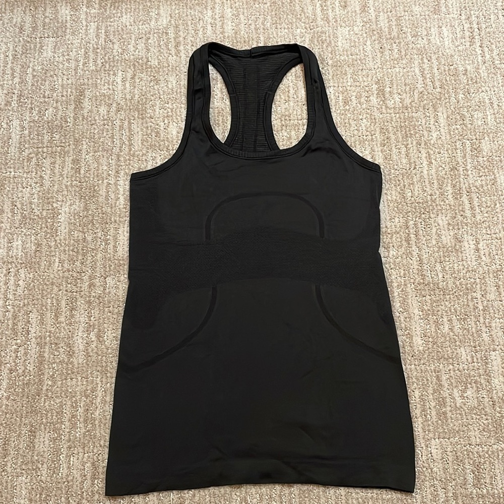 Lululemon Swiftly Tech Tank size 6